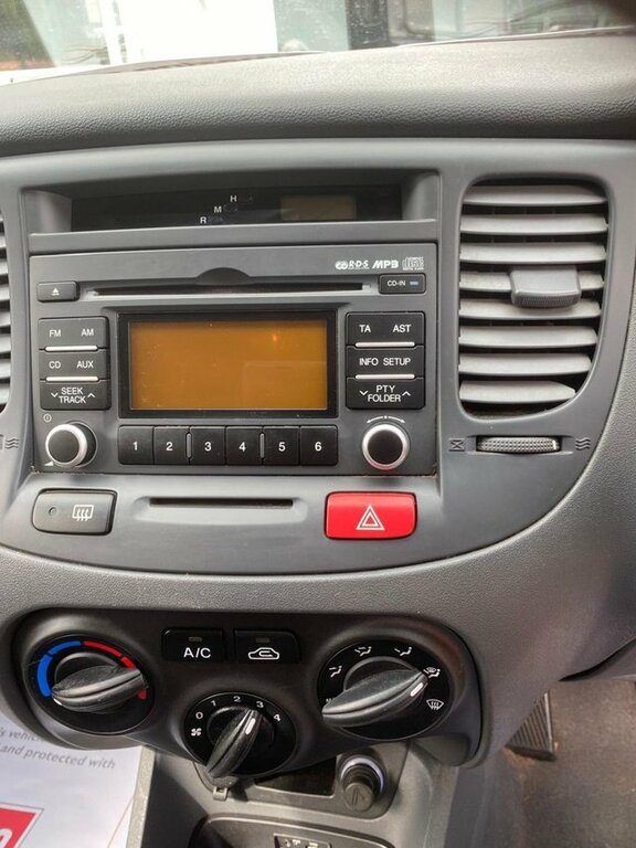 Kia RIO 2009 1.4 2 Hatchback 139 Gkm, Silver #5