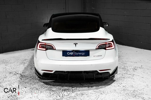 Tesla Model 3 Motor Performance Saloon White #6