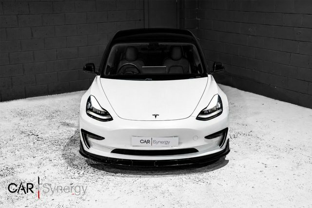 Tesla Model 3 Motor Performance Saloon White #5