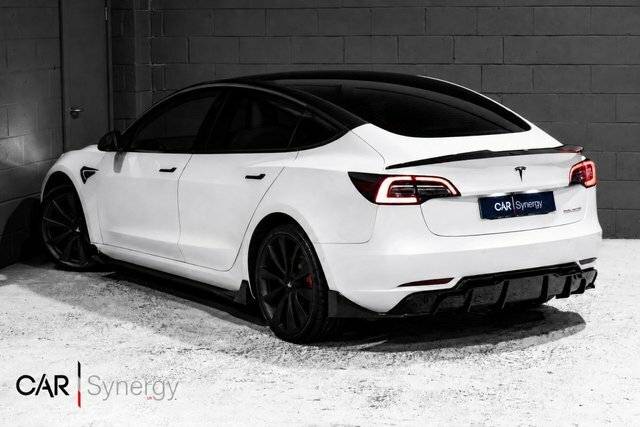 Tesla Model 3 Motor Performance Saloon White #3