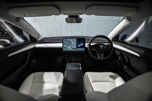 Tesla Model 3 Motor Performance Saloon GF71WFB Blue #2