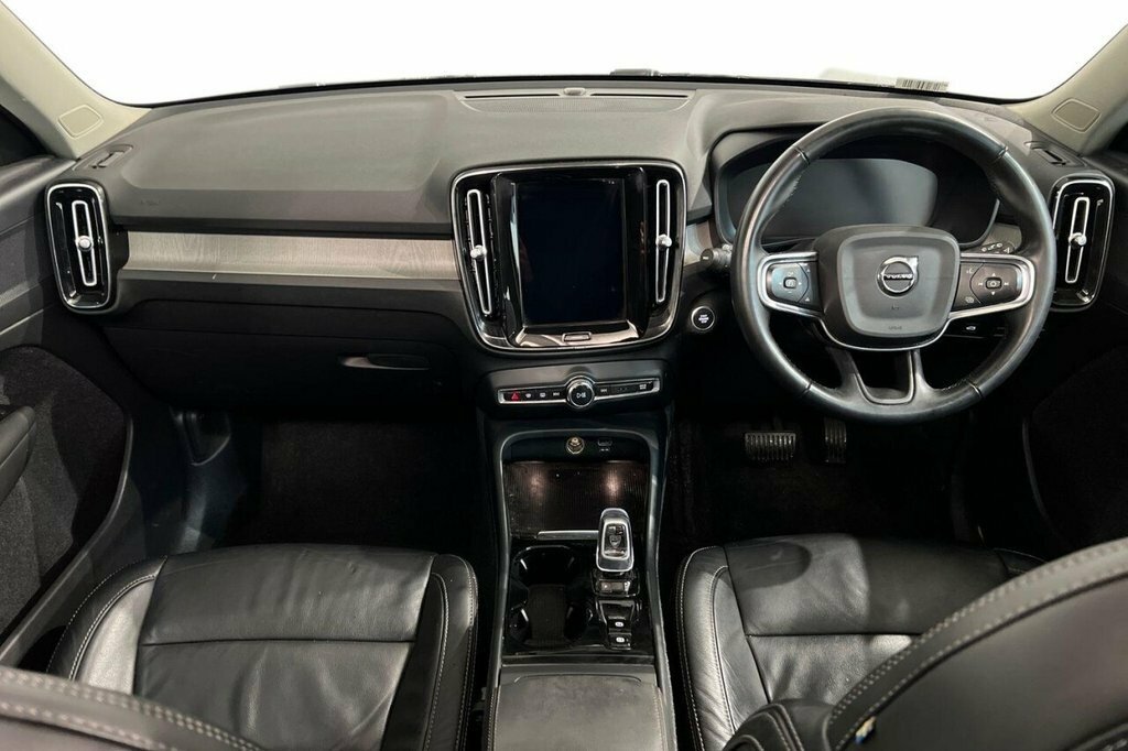 Volvo XC40 2L Inscription YY71VPF Silver #6