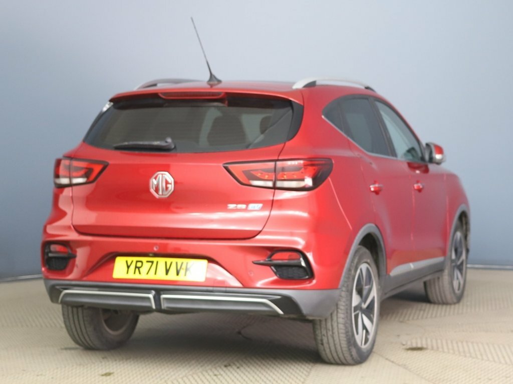 MG ZS Suv YR71VVK Red #4
