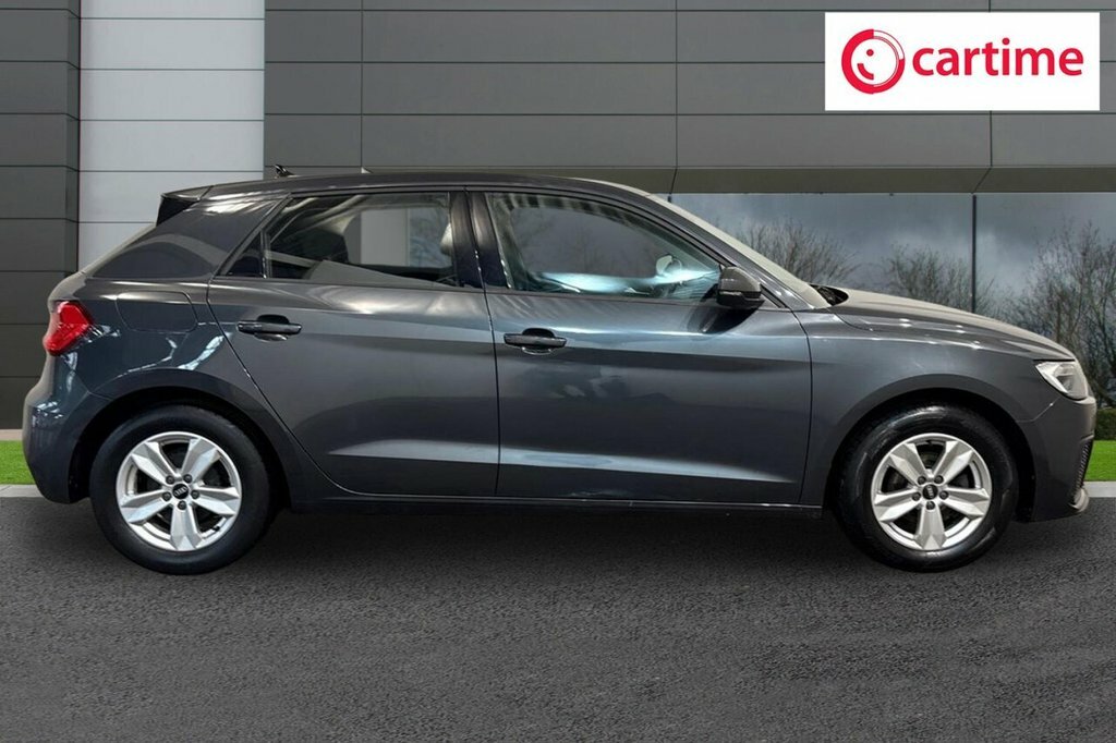 Audi A1 1L Technik HG70EYT Grey #2