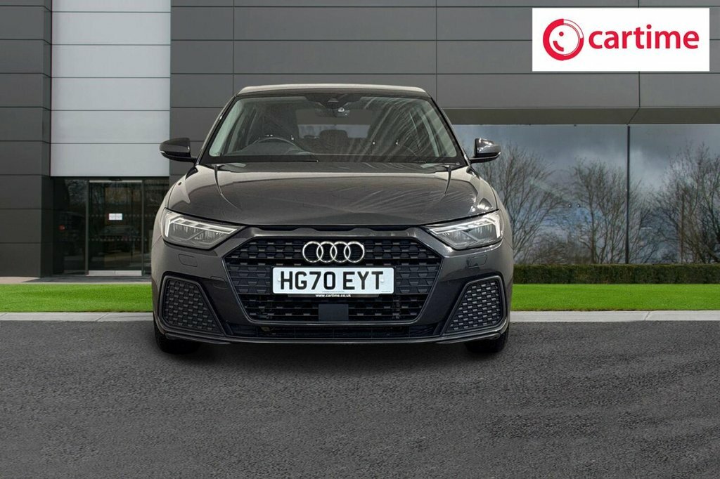 Audi A1 1L Technik HG70EYT Grey #4