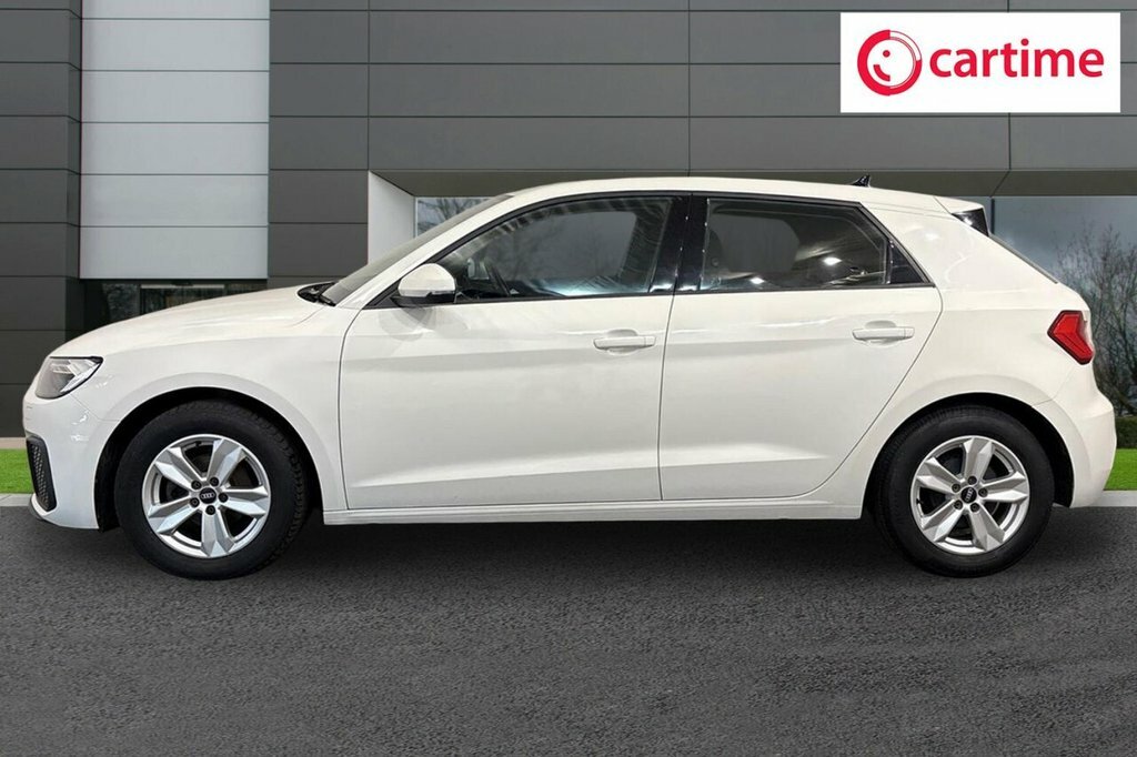 Audi A1 1L Technik WP21UKB White #3