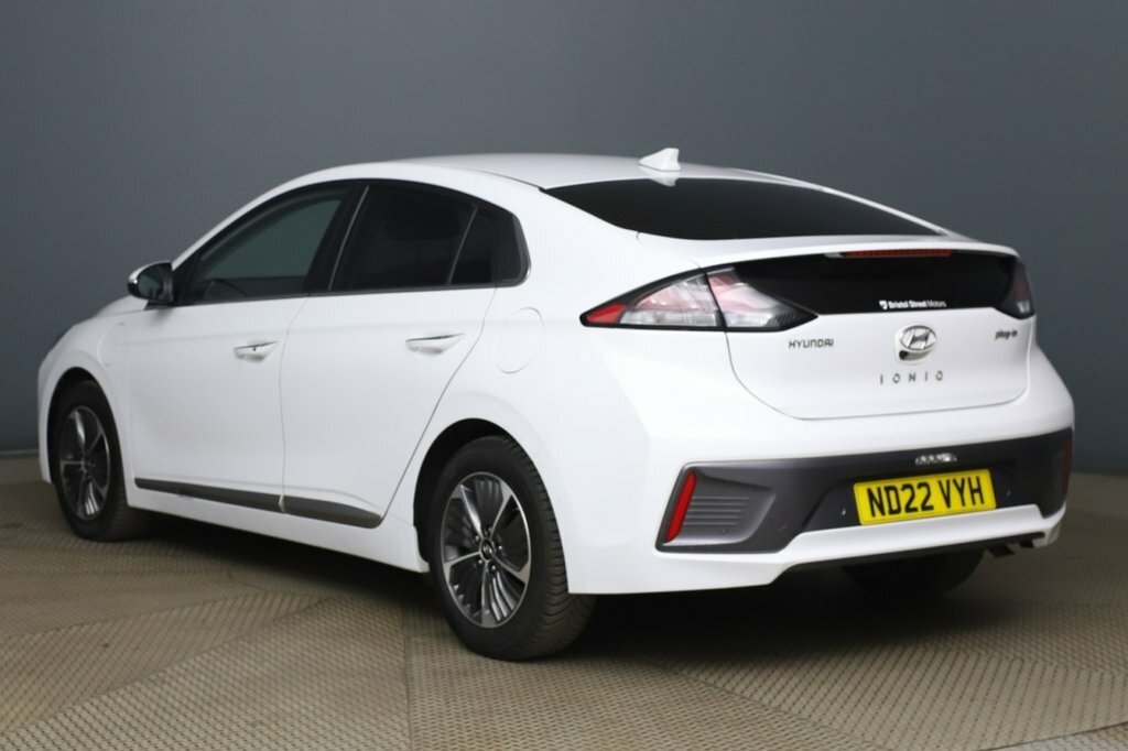 Hyundai Ioniq 1L Premium Se White #5