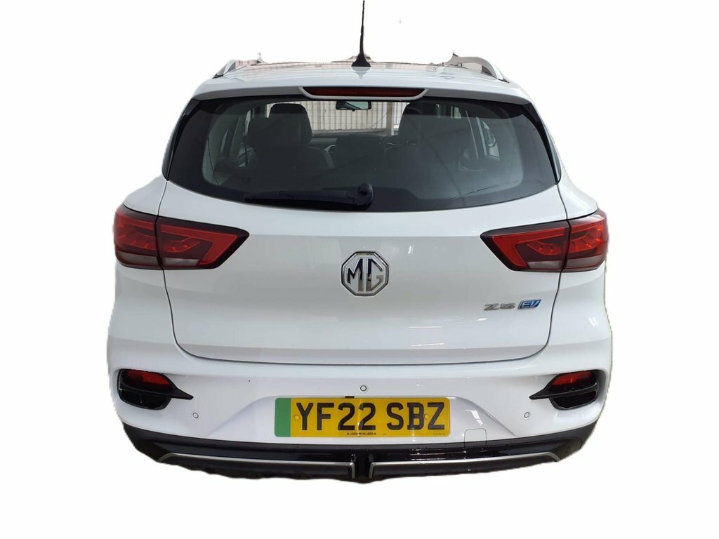 MG ZS Suv YF22SBZ White #6