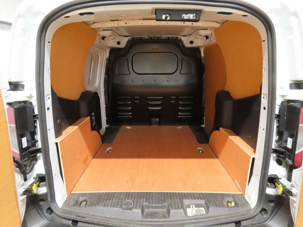 Ford Transit Courier Active Grey #12