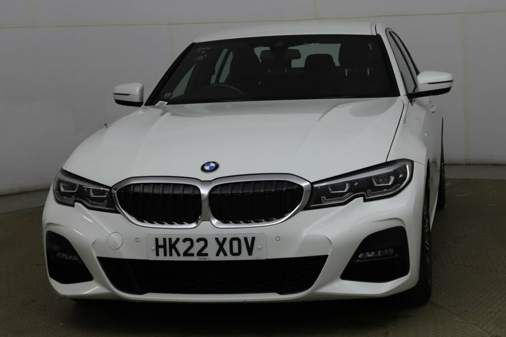 BMW 3 Series 2L M Sport HK22XOV White #3