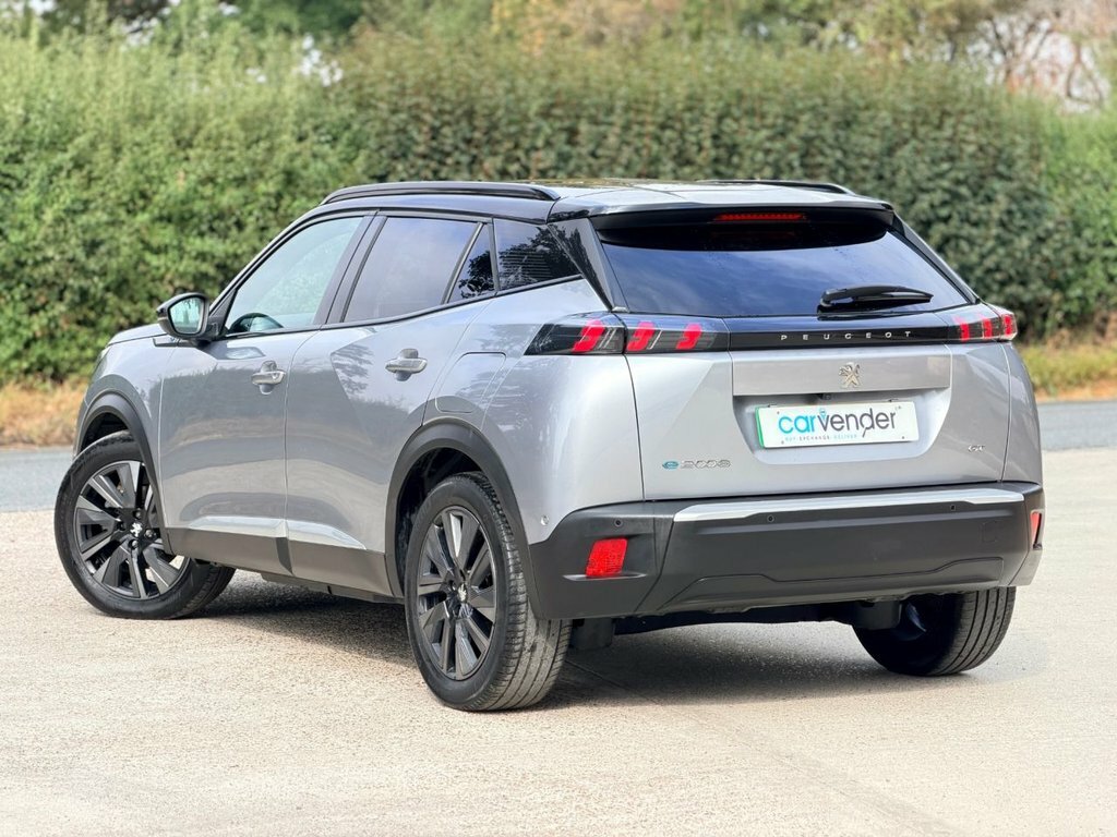 Peugeot e-2008 Suv AJ22PFO Grey #4
