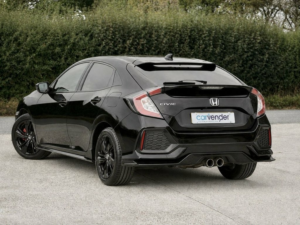 Honda Civic 1.5L Sport Black #4
