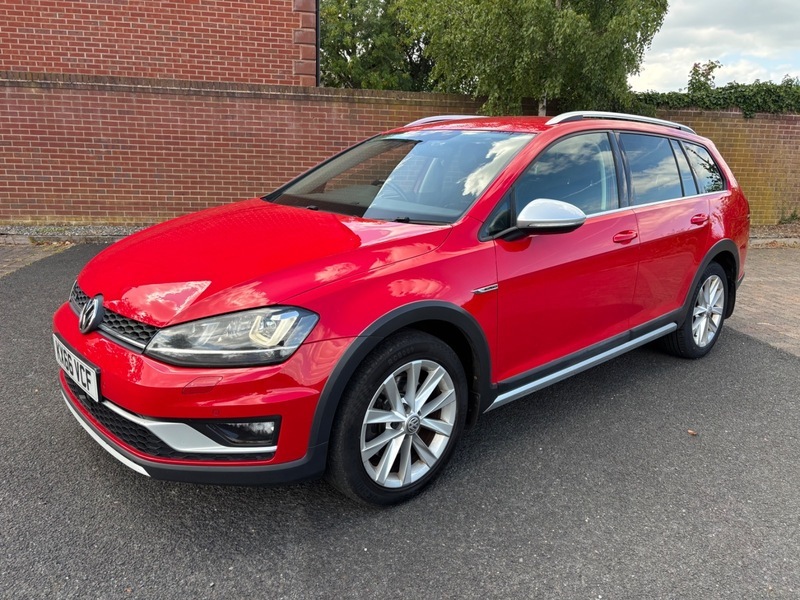 Volkswagen Golf Alltrack Tdi Bluemotion Tech 4Motion Red #2