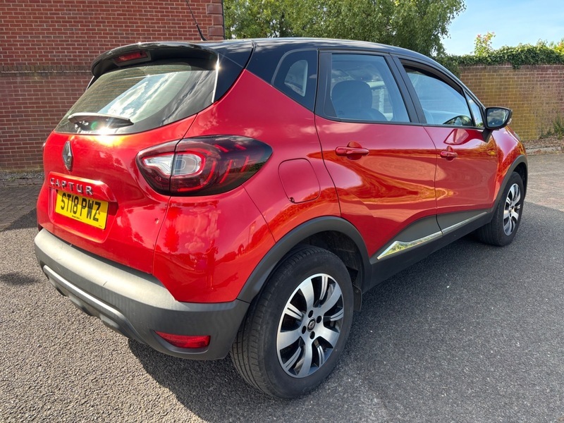 Renault Captur Play Tce ST18PWZ Red #6