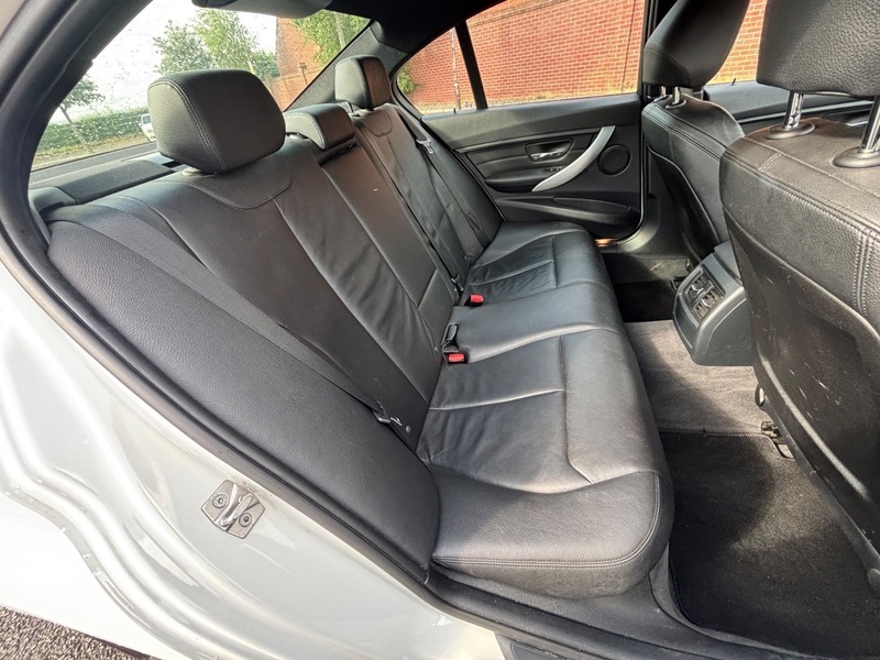 BMW 3 Series 320D Efficientdynamics Red #16