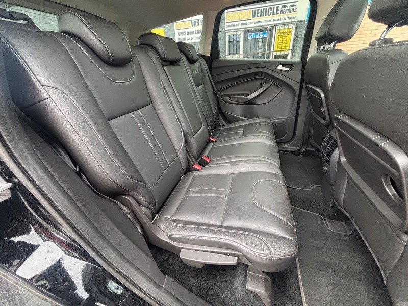 Ford Kuga Black #6