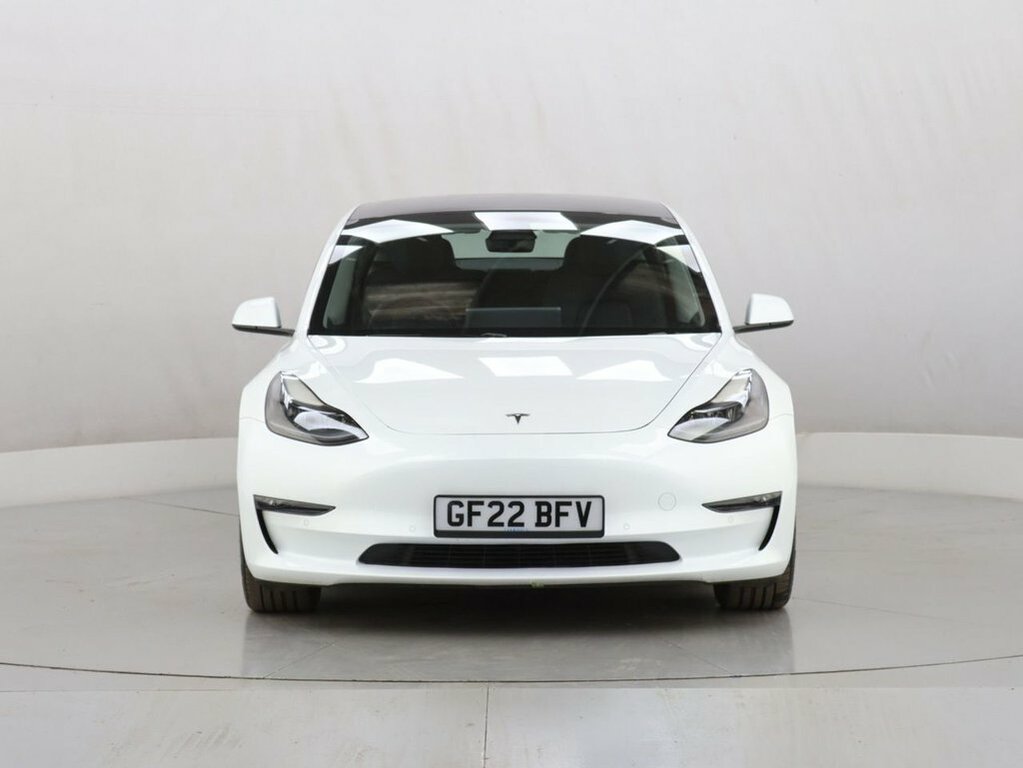 Tesla Model 3 Saloon GF22BFV White #4