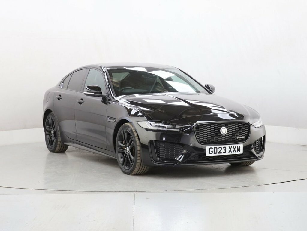 Jaguar XE 2L R-dynamic S Black