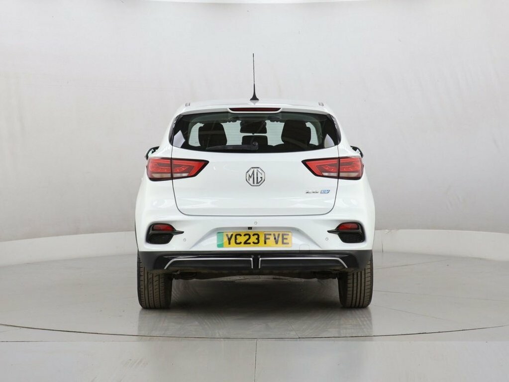 MG ZS Suv YC23FVE White #6
