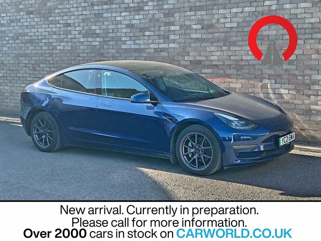 Tesla Model 3 Saloon YC21BWA Blue