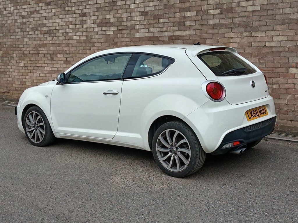 Alfa Romeo MiTo 1.4L Super White #2