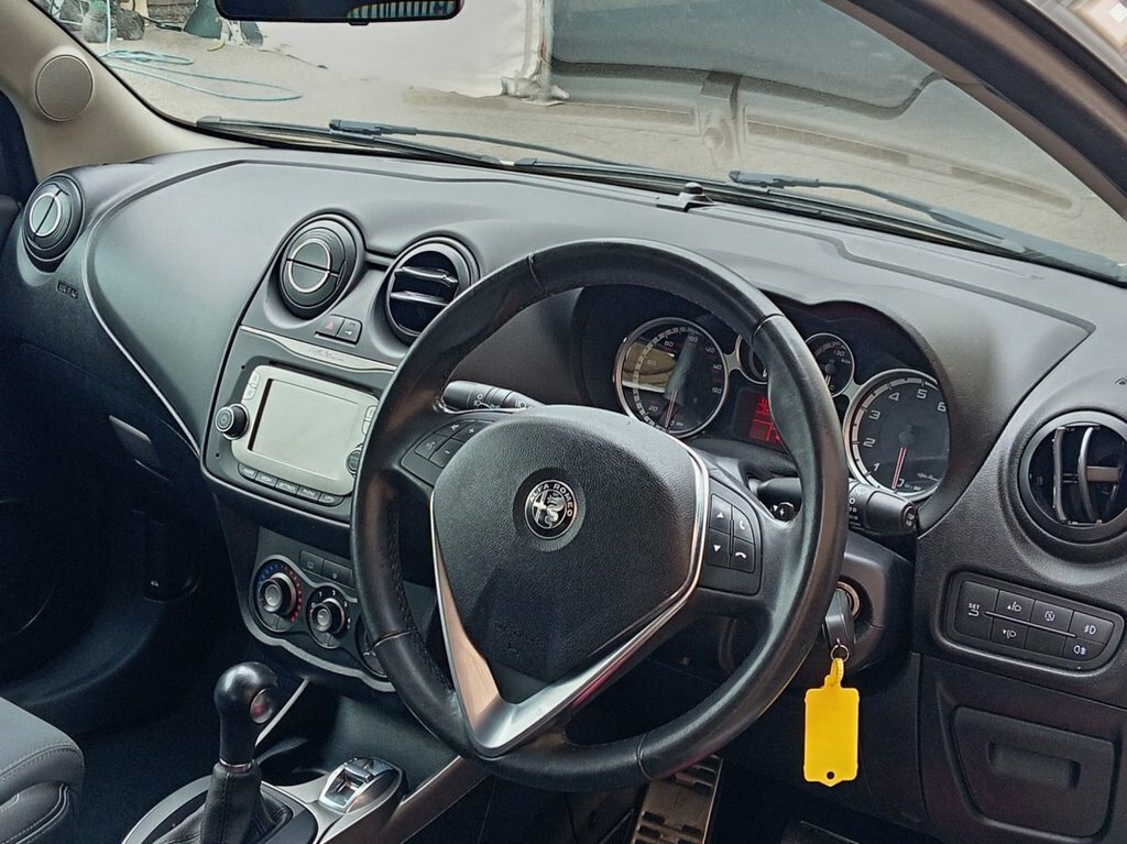 Alfa Romeo MiTo 1.4L Super White #3