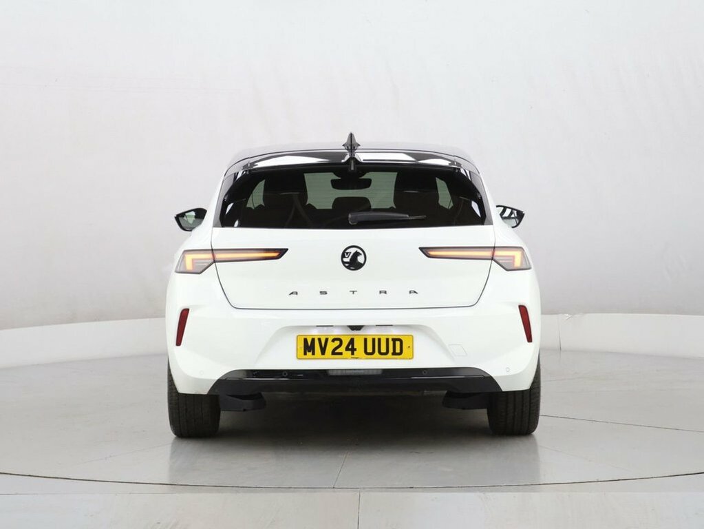 Vauxhall Astra 1.2L Gs MV24UUD White #6