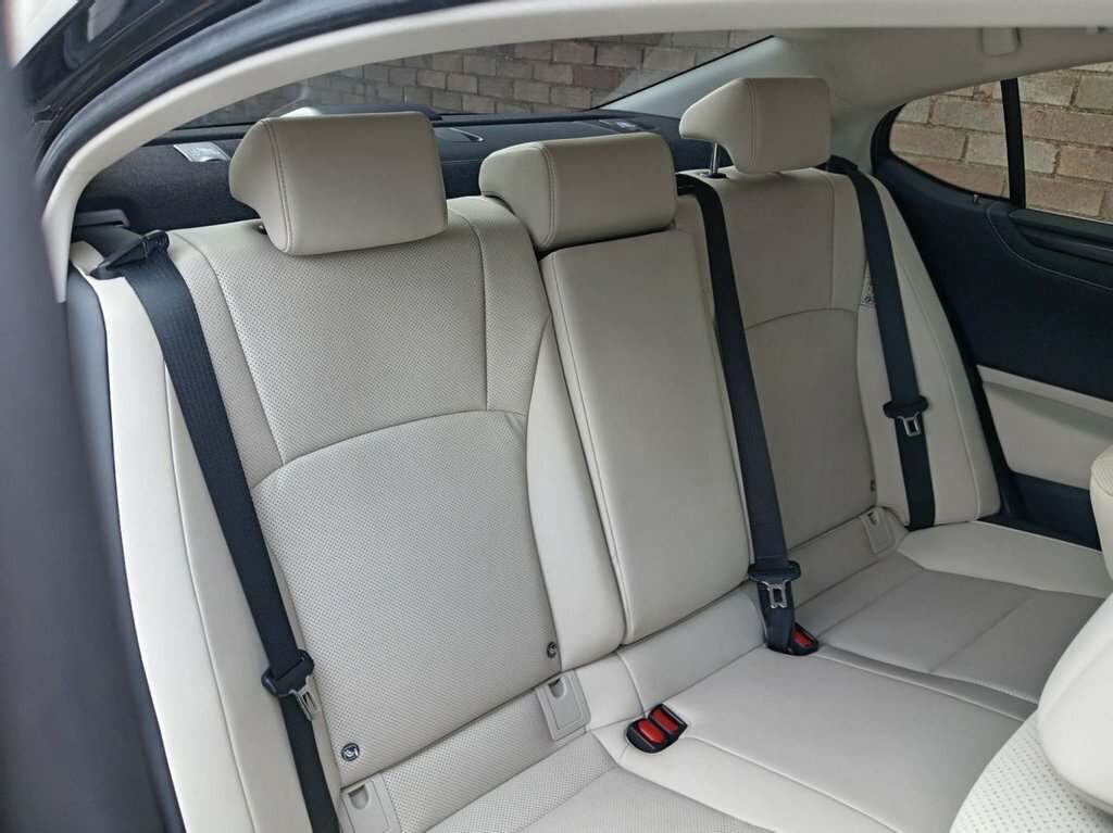 Lexus ES 300H 2.5 Cvt Grey #7