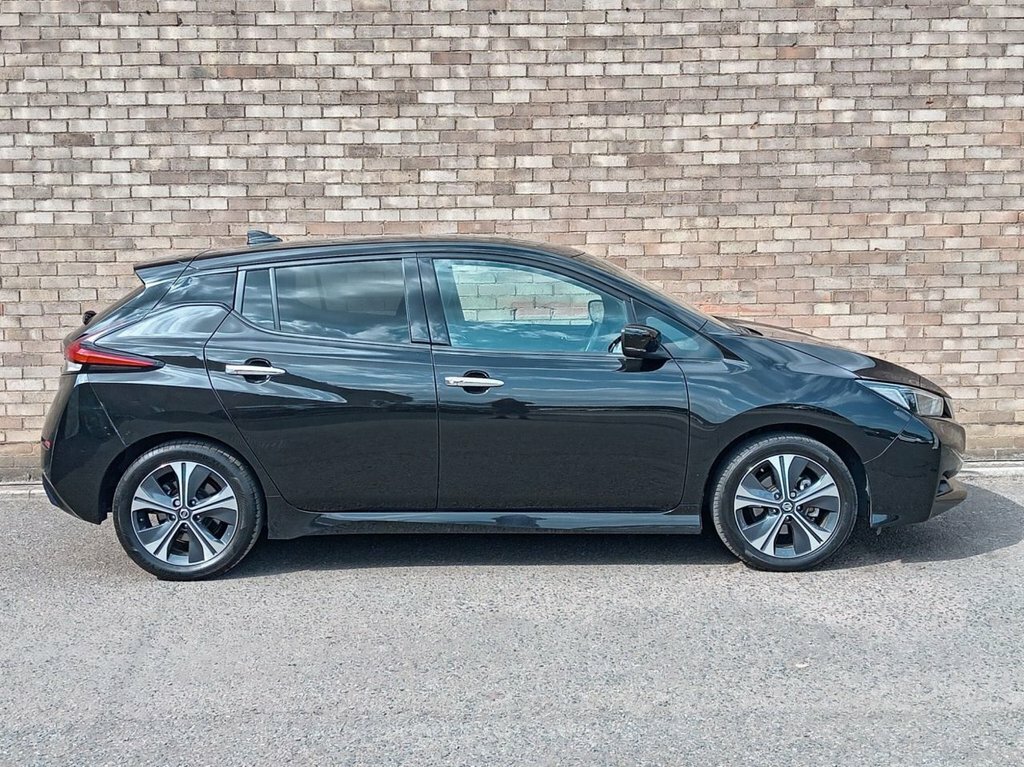 Nissan Leaf Hatchback DV22PNZ Black #2