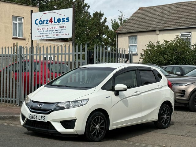 Honda Fit 1.5 Hybrid White #4