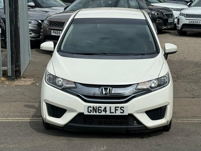 Honda Fit 1.5 Hybrid White #3