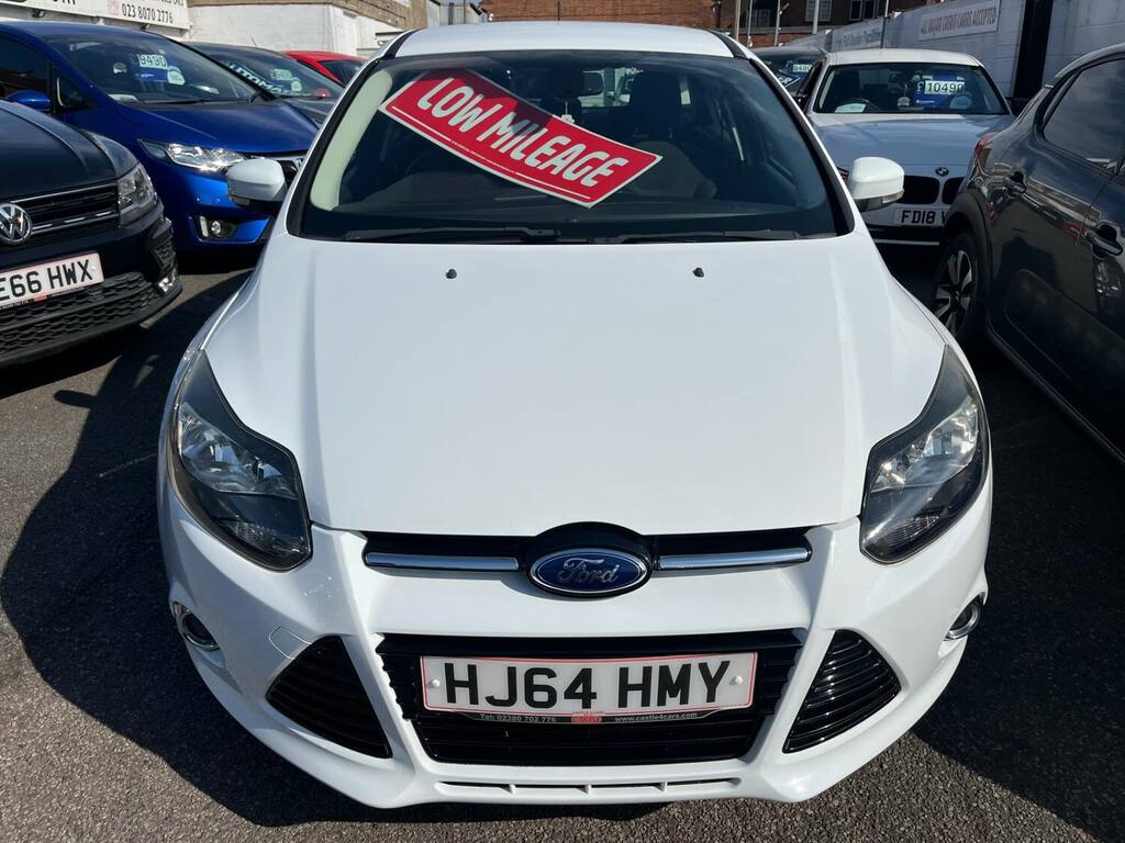 Ford Focus 1.0 125 Ecoboost Titanium Navigator HJ64HMY White #2