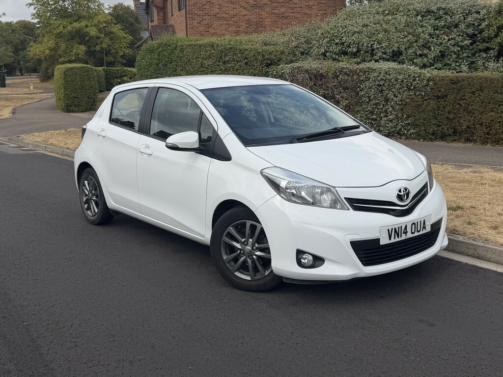 Toyota Yaris 1.3 Dual Vvt-i Icon Plus 201414 White