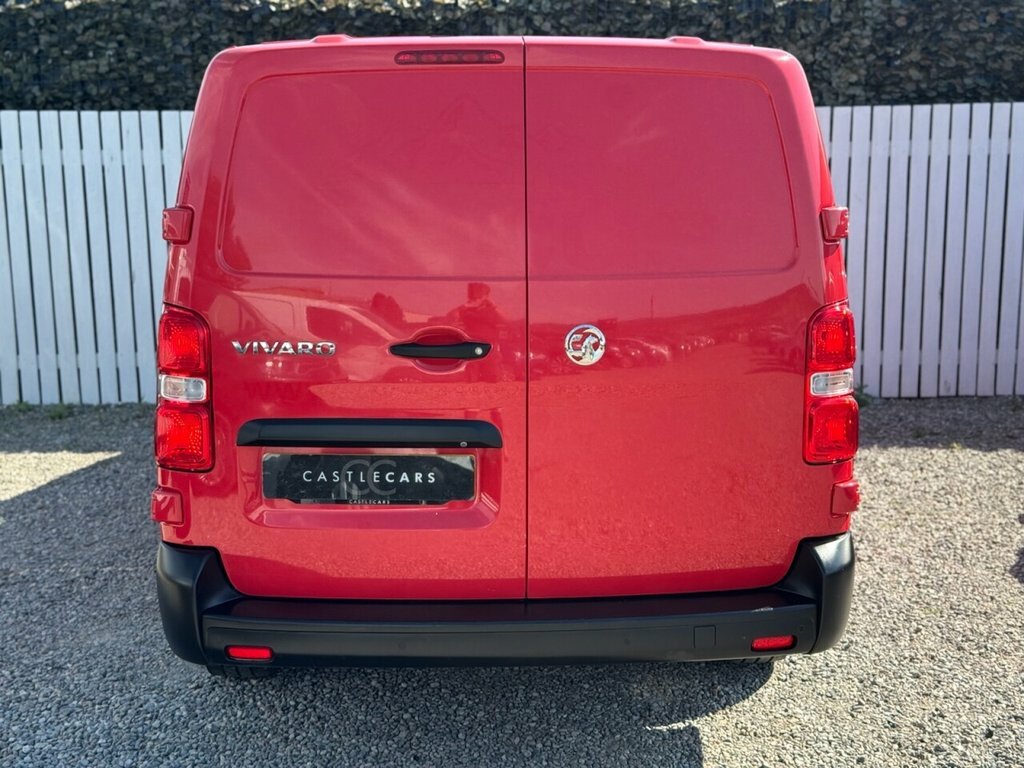 Vauxhall Vivaro 1.5L Dynamic 6Dr DY22YCF Red #5