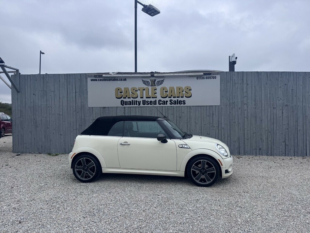 Mini Convertible Cooper S Brown