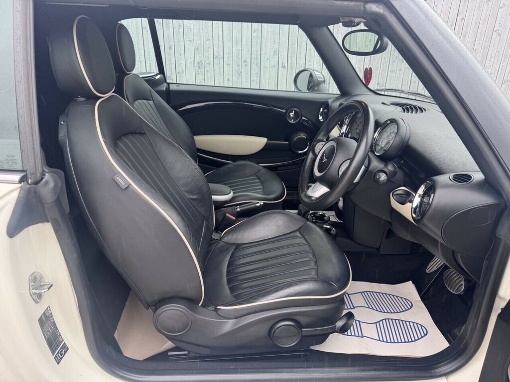 Mini Convertible Cooper S LV09FON Brown #2