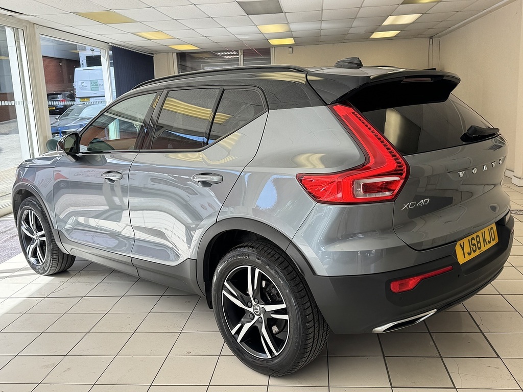 Volvo XC40 D3 R-design U6487 Ulez Grey #2