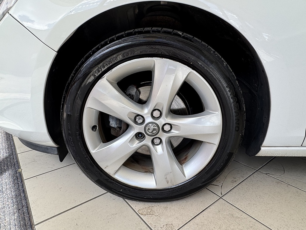 Vauxhall Astra White #29