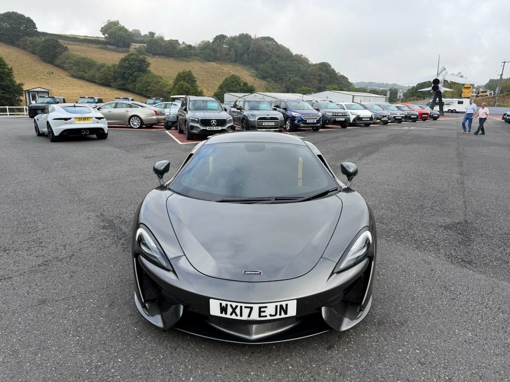 McLaren 570S 3.8L Null Grey
