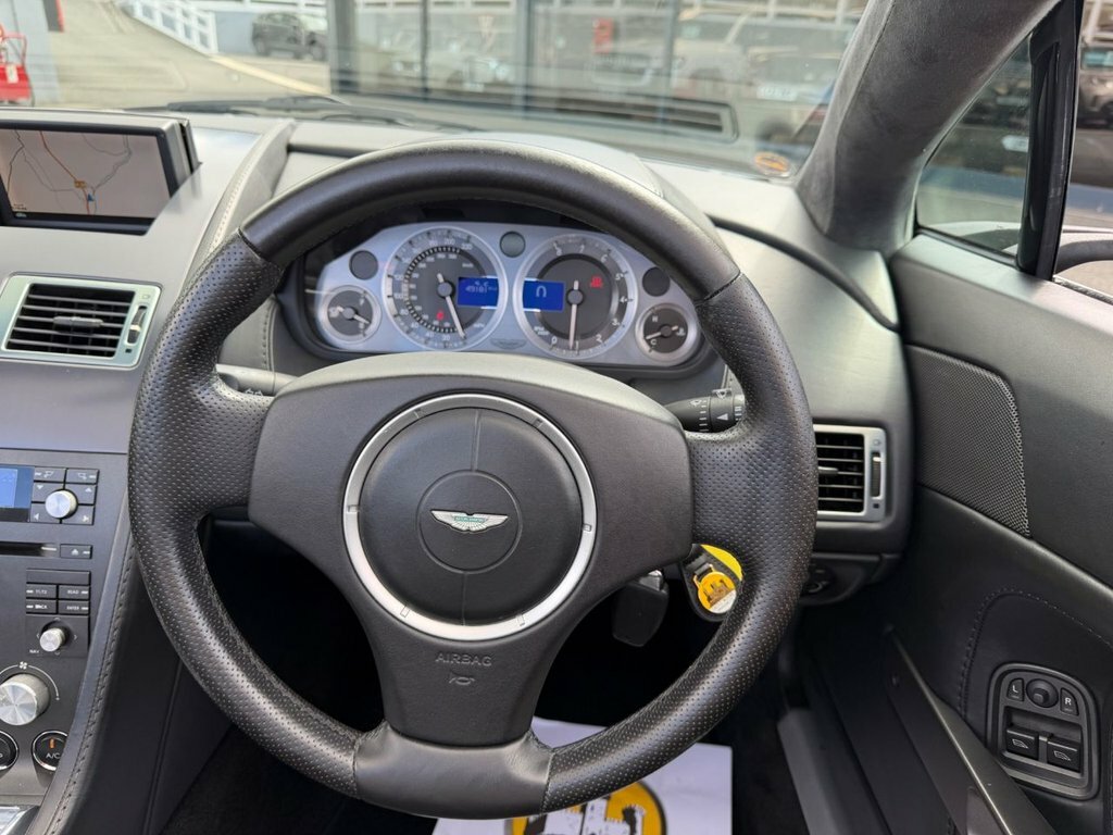 Aston Martin Vantage Vantage V8 Black #5