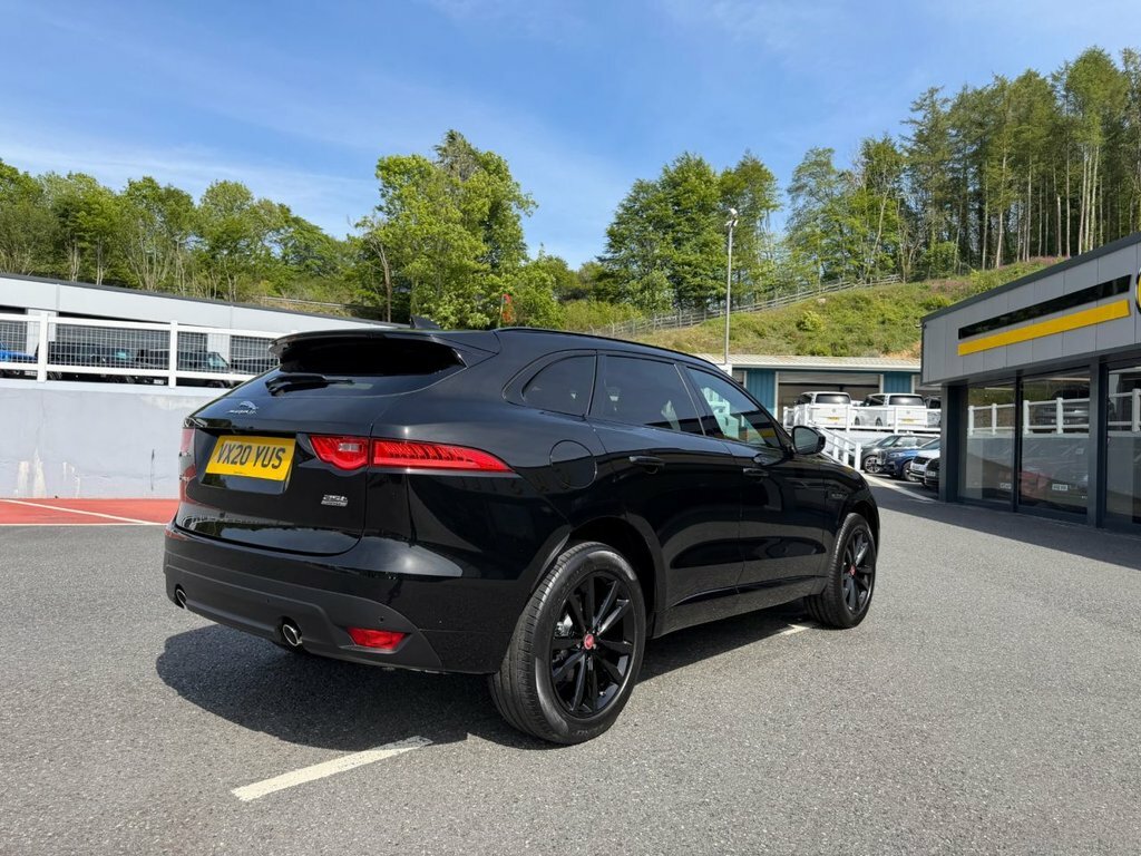 Jaguar F-Pace 2L Chequered Flag Black #5