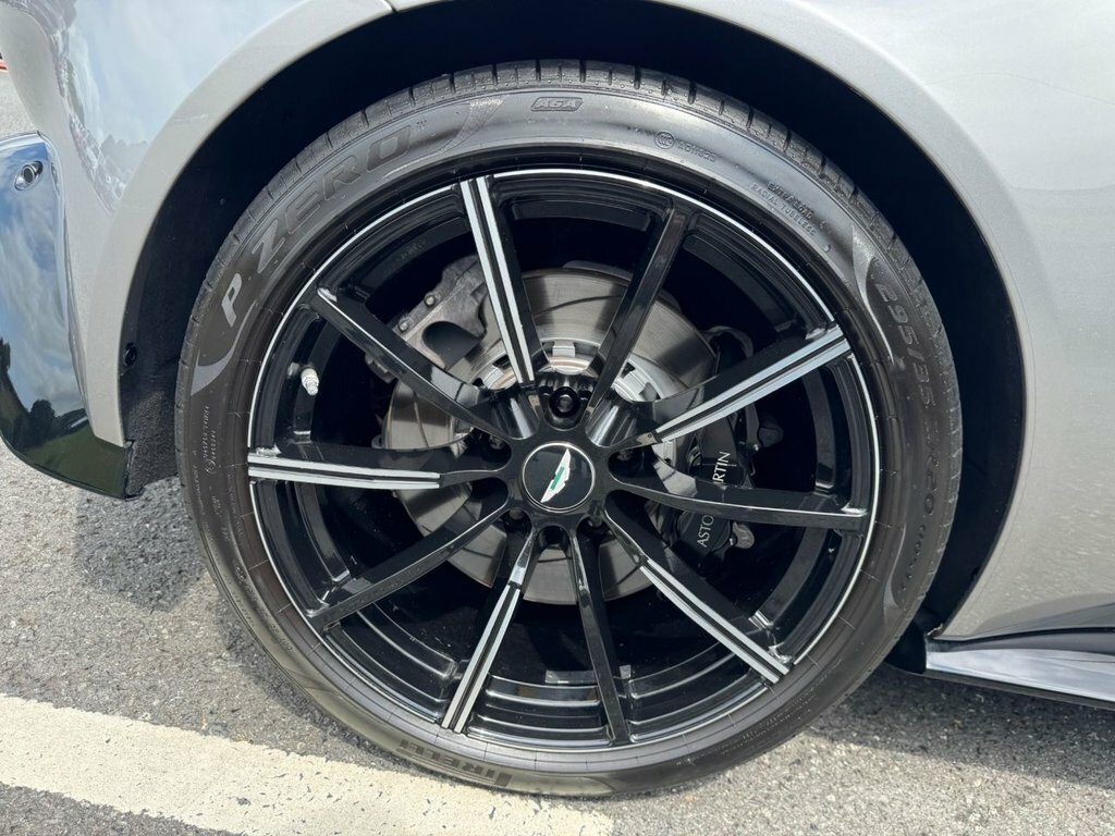 Aston Martin Vantage 4L Null Silver #25