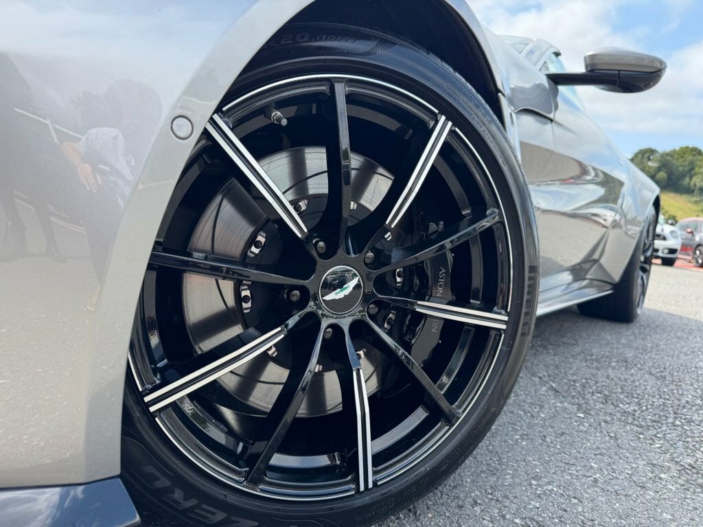 Aston Martin Vantage 4L Null Silver #17