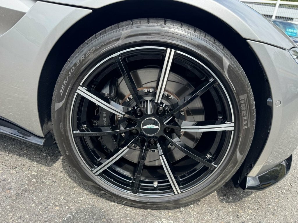 Aston Martin Vantage 4L Null Silver #26