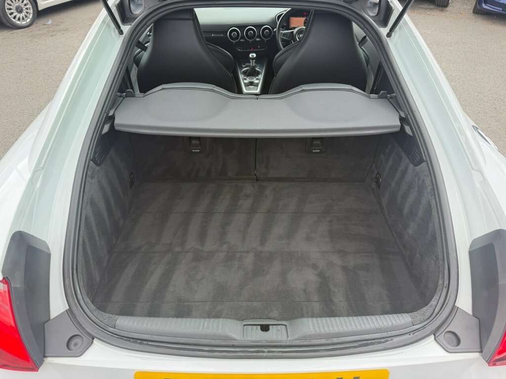 Audi TT 2L S Line MW17TLK White #5