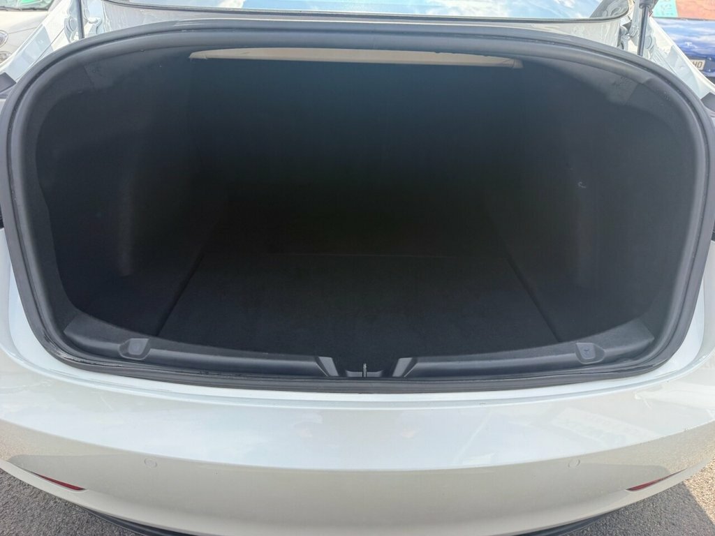 Tesla Model 3 Saloon BG20BWD White #5