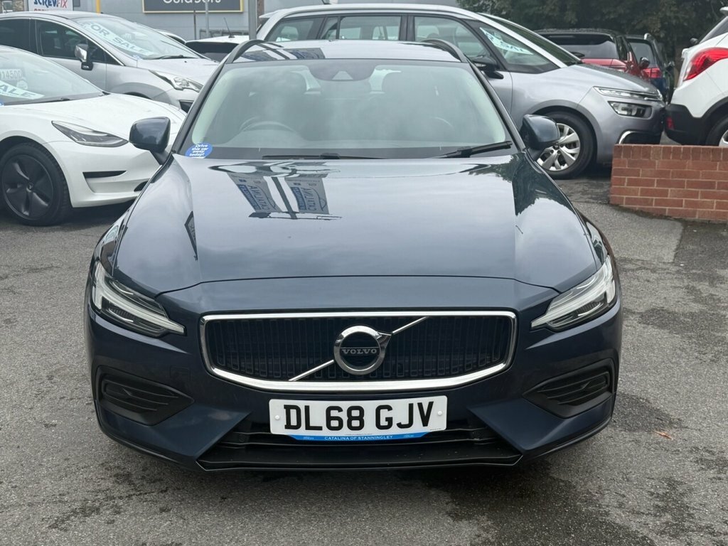 Volvo V60 2L Momentum DL68GJV Blue #2