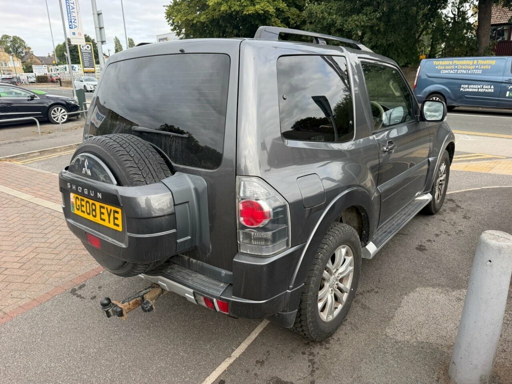 Mitsubishi Shogun Sg5 Black #8