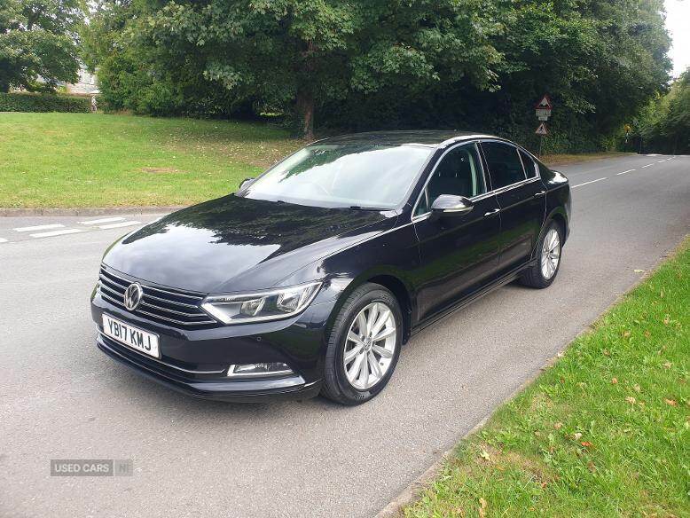 Volkswagen Passat 1.6 Tdi Se Business YB17KMJ Black #5