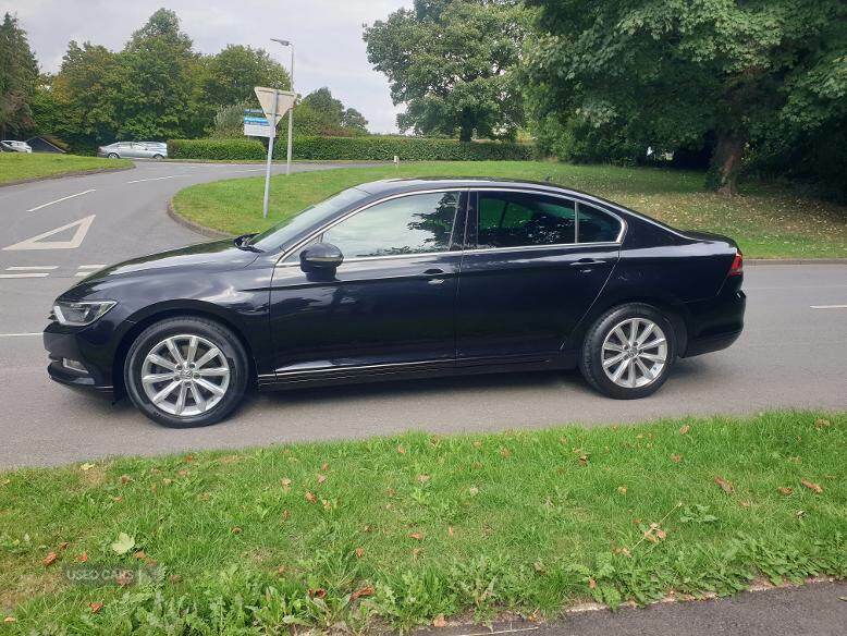 Volkswagen Passat 1.6 Tdi Se Business YB17KMJ Black #6